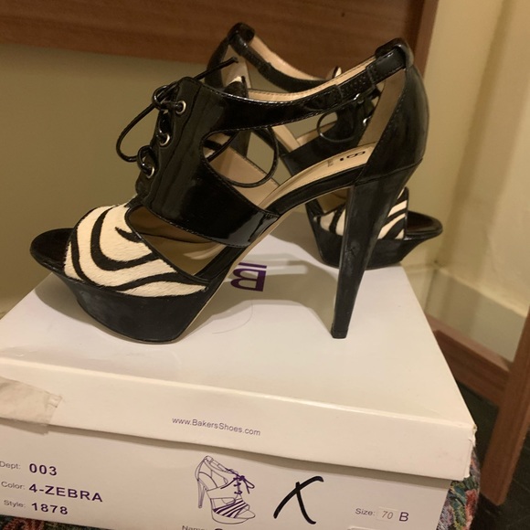 Size 7 worn once - Picture 5 of 8